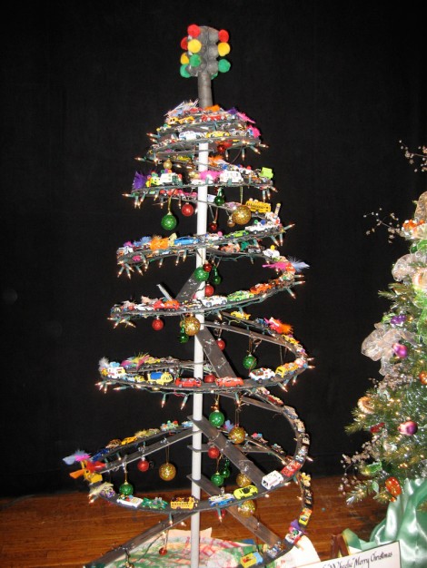 The 12 Geek Trees Of Christmas