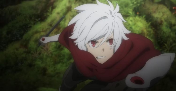 Bell Cranel fights a monster in Is It Wrong to Try to Pick Up Girls in a Dungeon?