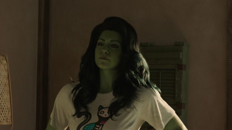 Tatiana Maslany as Jennifer Walters wearing cat t-shirt in She-Hulk: Attorney at Law