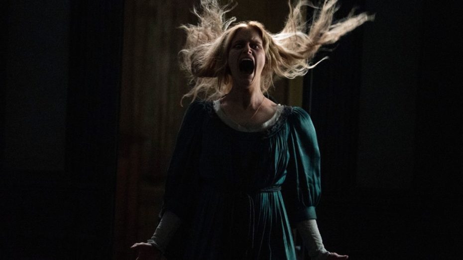 Hannah Galway in episode “The Murmuring” screaming in Cabinet of Curiosities