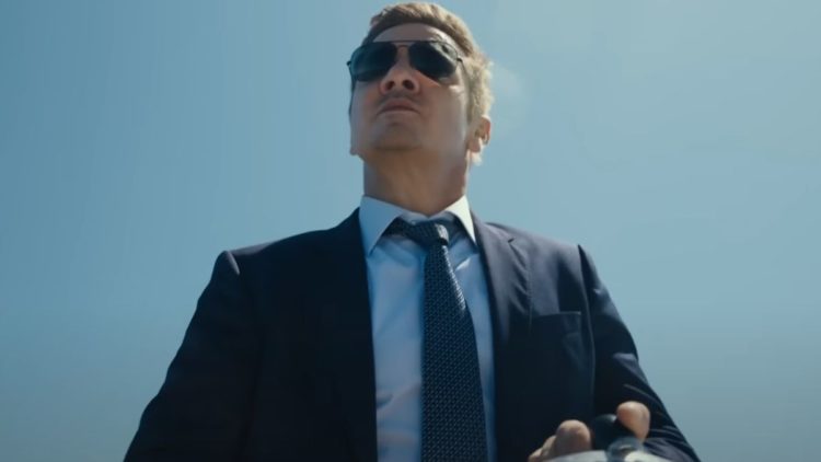 Jeremy Renner as Mike driving a speedboat in Mayor of Kingstown